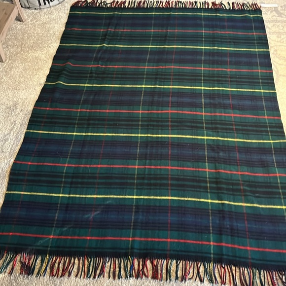 Johnston Home Reversible 100% Lambswool Blanket / Throw New w/Tags - Picture 7 of 13